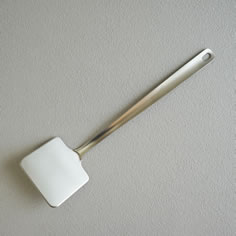 すくいやすく返しやすいターナー